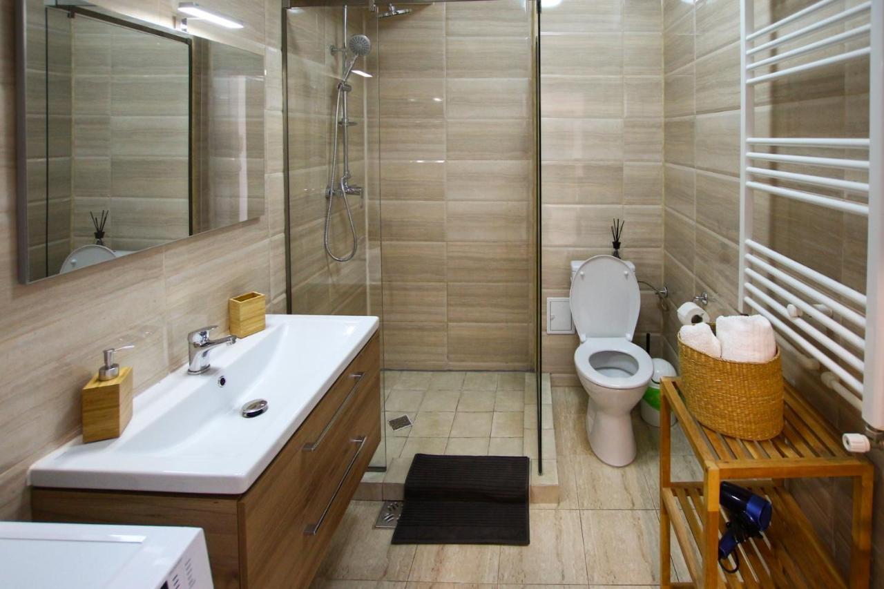Fratelli Apartments Summerland มามายา ภายนอก รูปภาพ