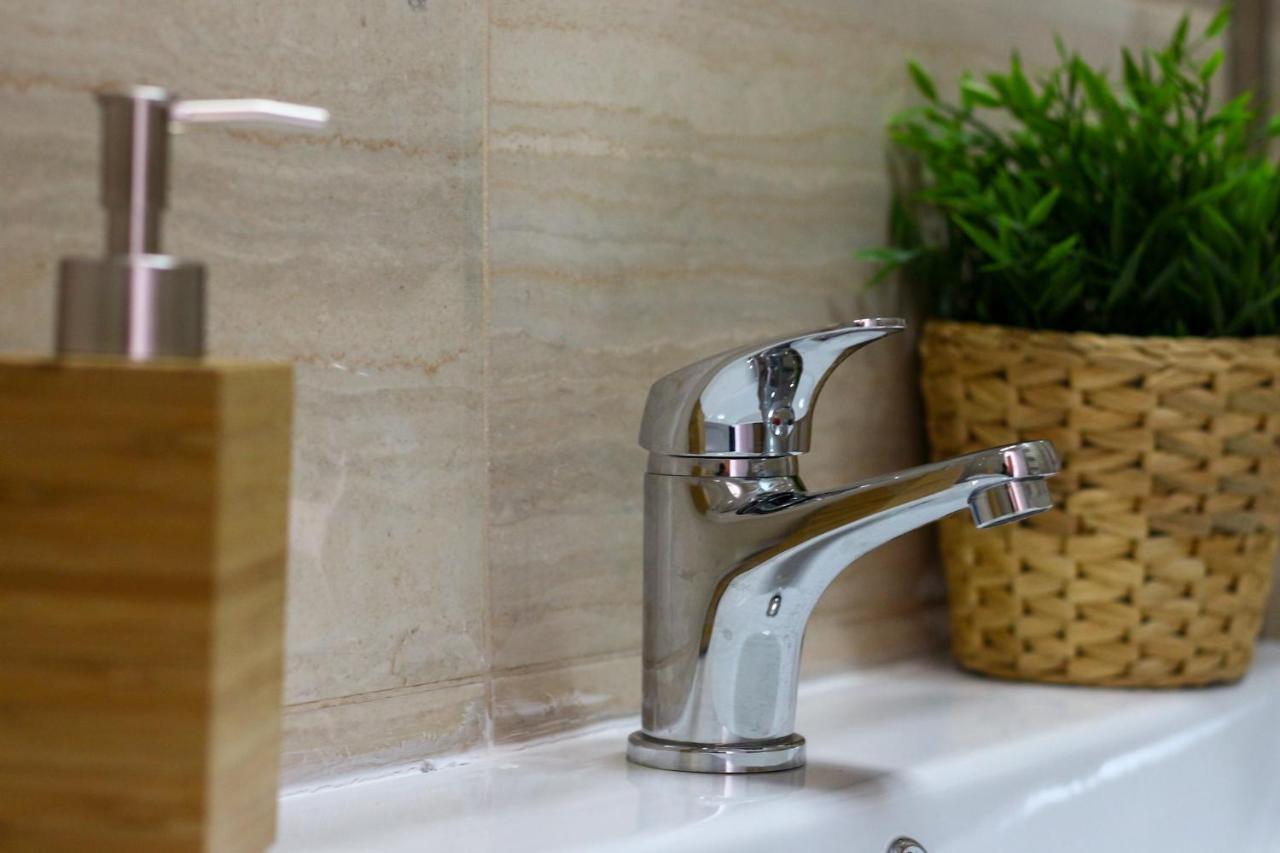 Fratelli Apartments Summerland มามายา ภายนอก รูปภาพ