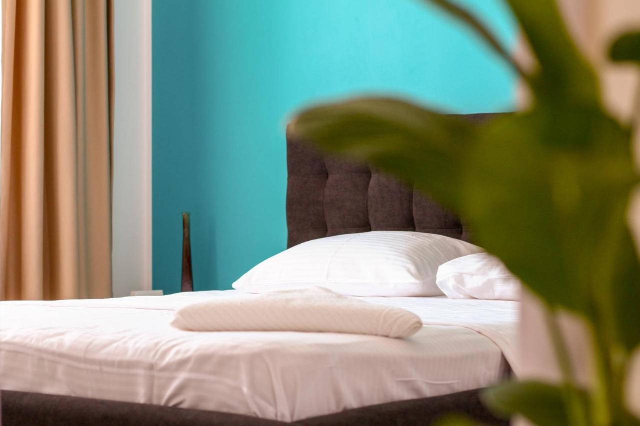 Fratelli Apartments Summerland มามายา ภายนอก รูปภาพ